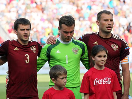 Футбольная сборная России поднялась на 5 мест в рейтинге ФИФА Футбольная сборная России поднялась на 5 мест в рейтинге ФИФА