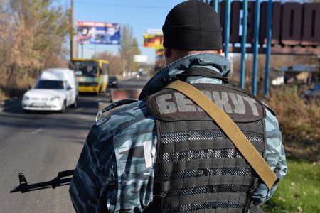 Бойцы харьковского "Беркута" попросили убежища в Крыму Бойцы харьковского "Беркута" попросили убежища в Крыму
