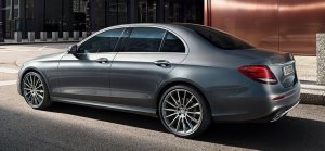  Mercedes-Benz E-    