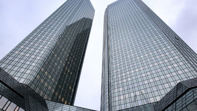 Deutsche Bank  Commerzbank