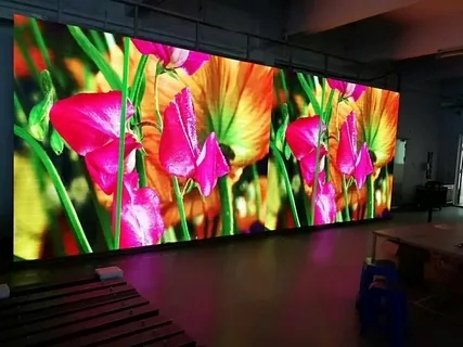 LED 